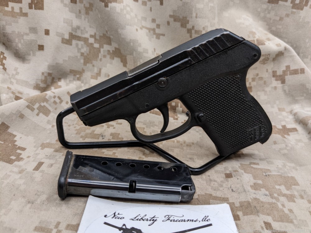 KelTec P32 DAO Pistol, USED 1-7rd Mag Good Condition Pocket Pistol .32ACP-img-2