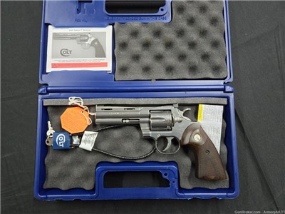 Colt Python 4.25 USED WITH EXTRAS