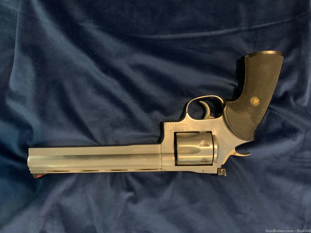 Used Dan Wesson 44 Mag 6 round revolver-img-1