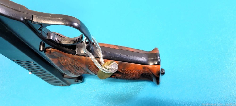 Vintage Crosman V300 in Box Paperwork BB Pistol Dealer Item + Provenance-img-13