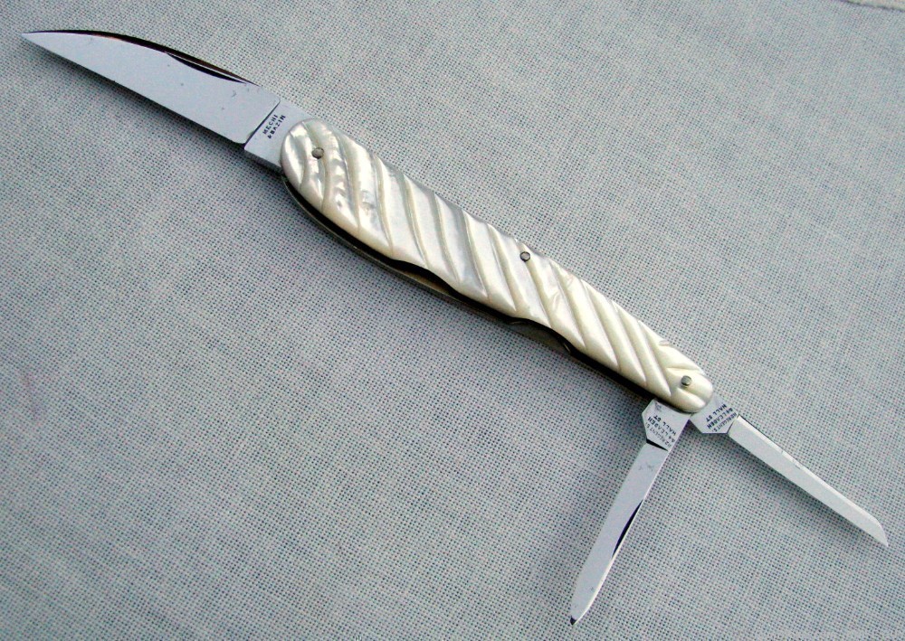 UNIQUE MINT PUBLISHED EXHIBITION SERPENTINE CARVED PEARL WHITTLER 1859-1862-img-12