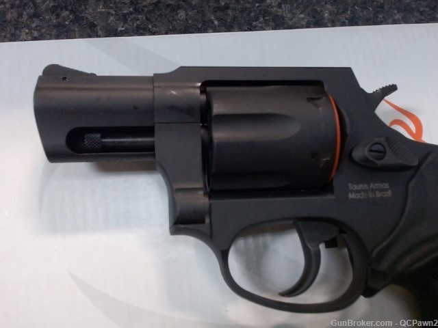Pre Owned TAURUS 856 2" 6 Shot Revolver 38 Special-img-3
