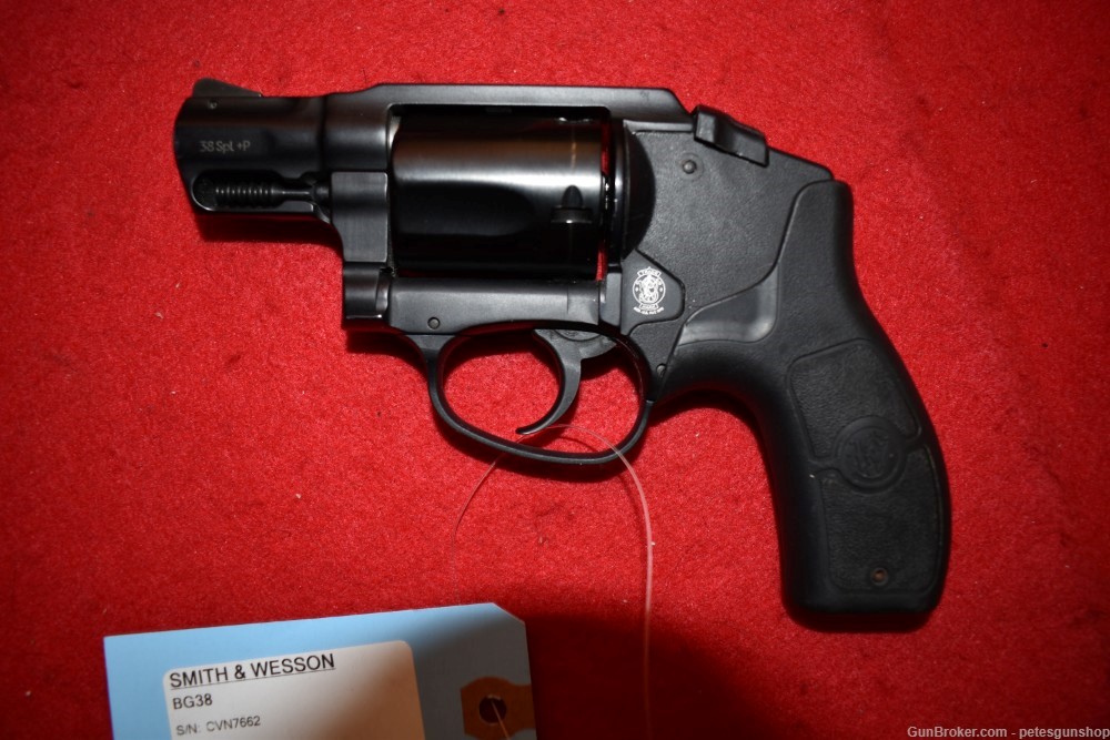 Smith & Wesson Bodyguard 38 Revolver, NICE! Penny START!-img-8