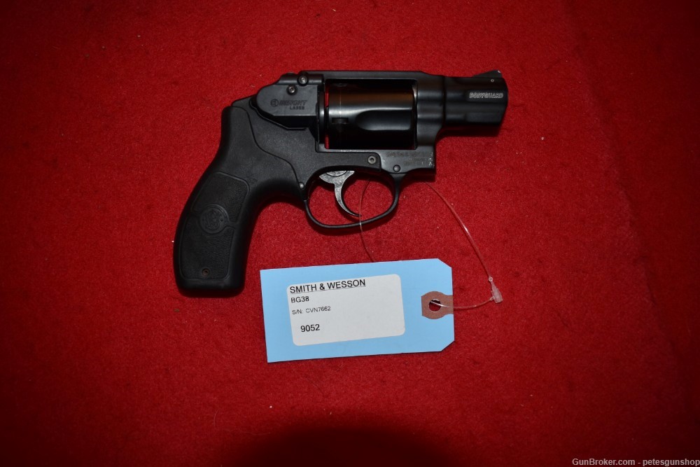 Smith & Wesson Bodyguard 38 Revolver, NICE! Penny START!-img-2
