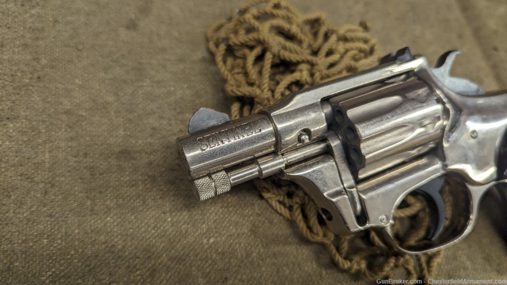 High Standard Sentinel 22LR revolver-img-2