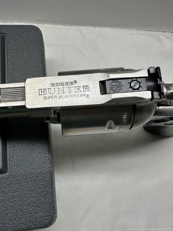 Ruger New Model Super Blackhawk Bisley Hunter 44 Magnum NEW ! Scope rings -img-8