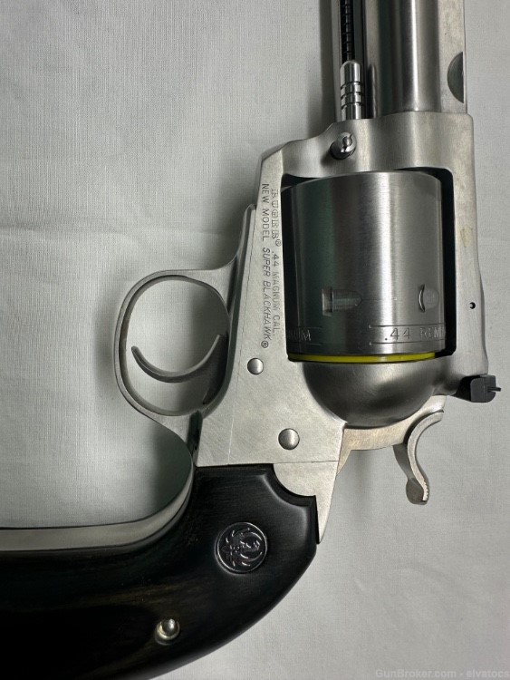 Ruger New Model Super Blackhawk Bisley Hunter 44 Magnum NEW ! Scope rings -img-2