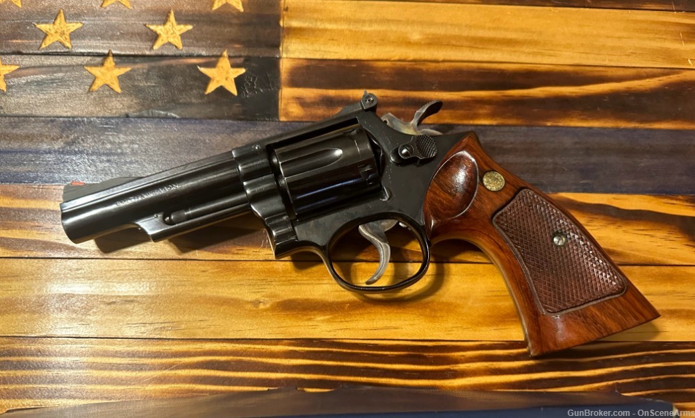 1974 Smith & Wesson 19-3 357 Combat Magnum w/ Original Box VERY NICE-img-0
