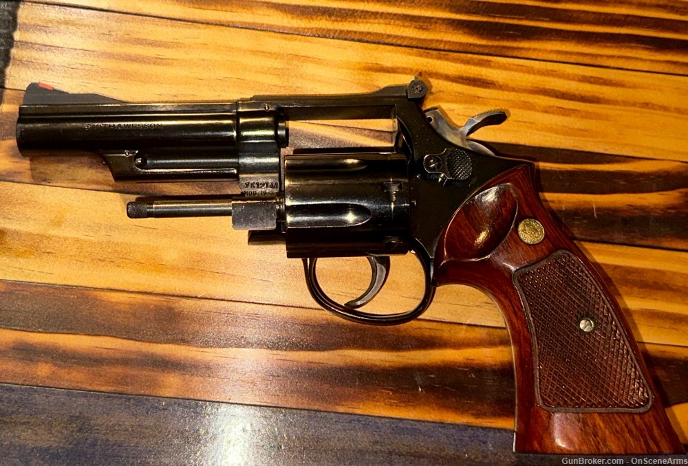 1974 Smith & Wesson 19-3 357 Combat Magnum w/ Original Box VERY NICE-img-7