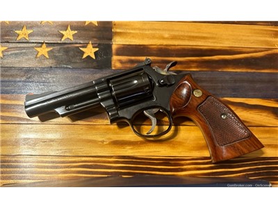1974 Smith & Wesson 19-3 357 Combat Magnum w/ Original Box VERY NICE