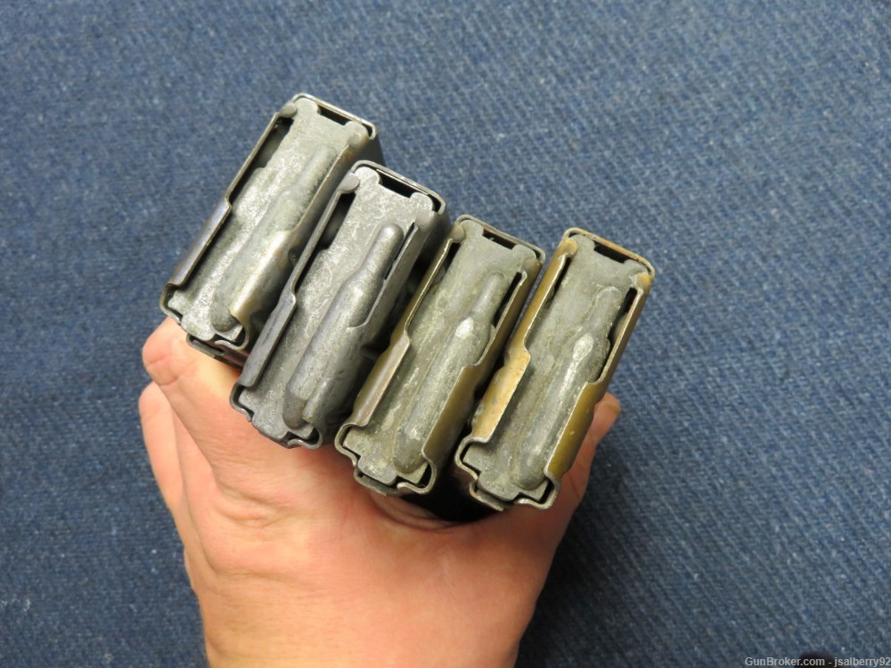 LOT OF 4 VIETNAM WAR US MILITARY COLT M16 20-ROUND MAGAZINES W/ POUCH-img-7