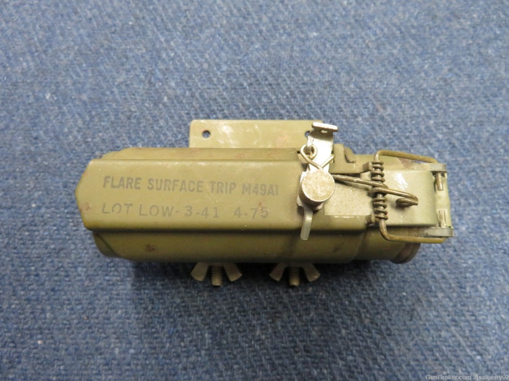 US MILITARY M49A1 TRIP SURFACE FLARE-EXCELLENT-LIVE-DATED 1975-img-0
