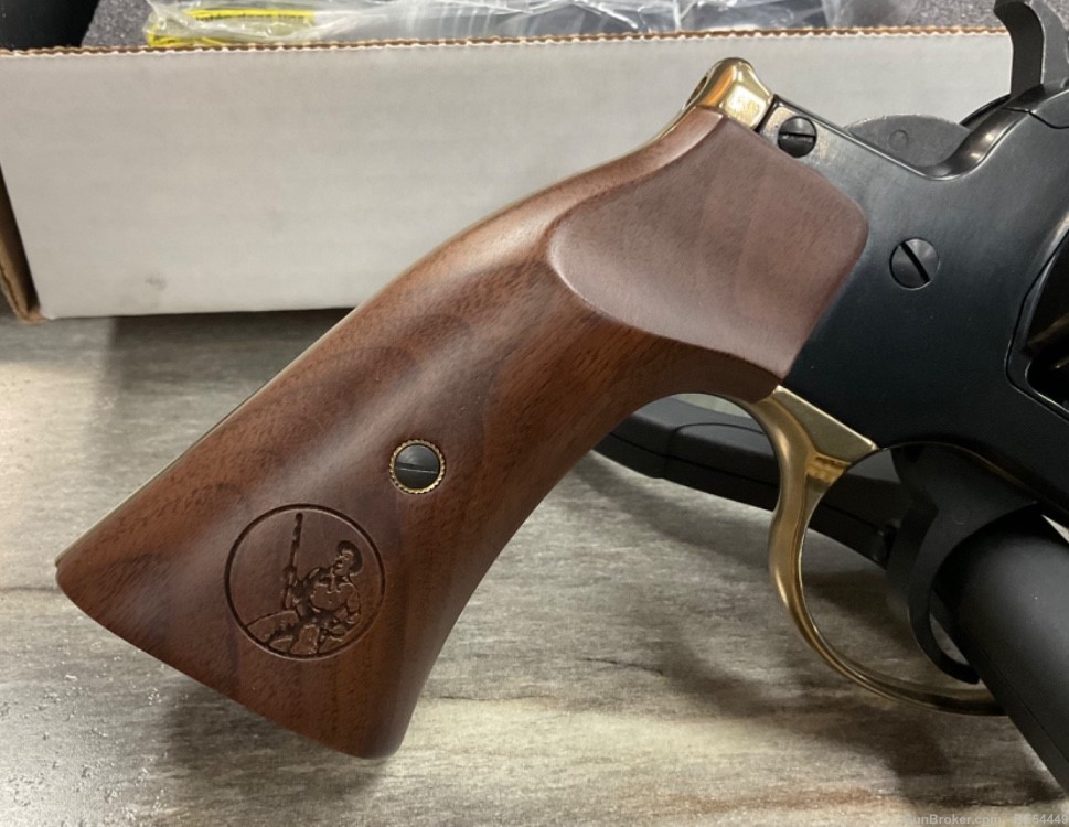 Henry Big Boy Revolver Gunfighter Grip H017GDM 4” 357/38 GREAT DEAL!-img-4