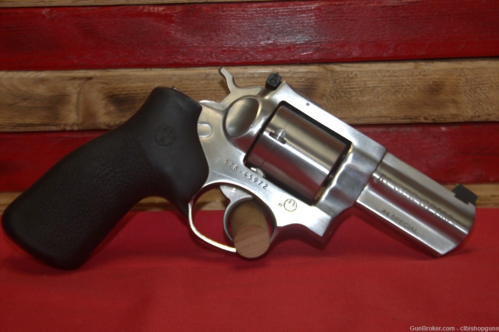 Rare new in box Ruger GP100 .44 Special -img-9