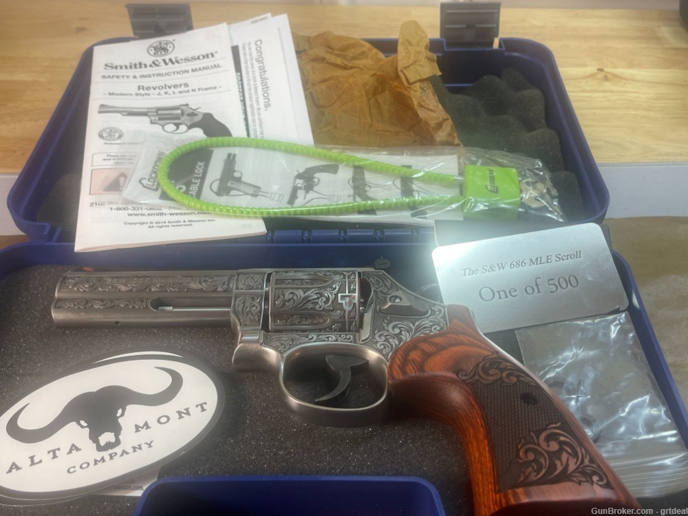 Smith & Wesson 686 Regal ALTAMONT Custom Engraved-img-2