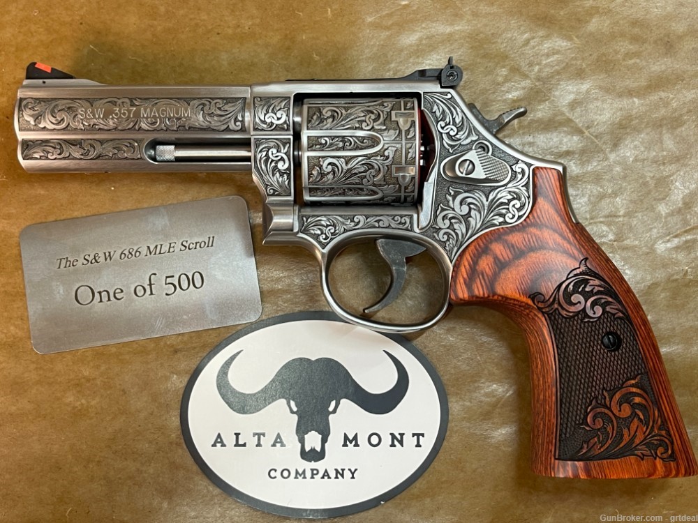 Smith & Wesson 686 Regal ALTAMONT Custom Engraved-img-1