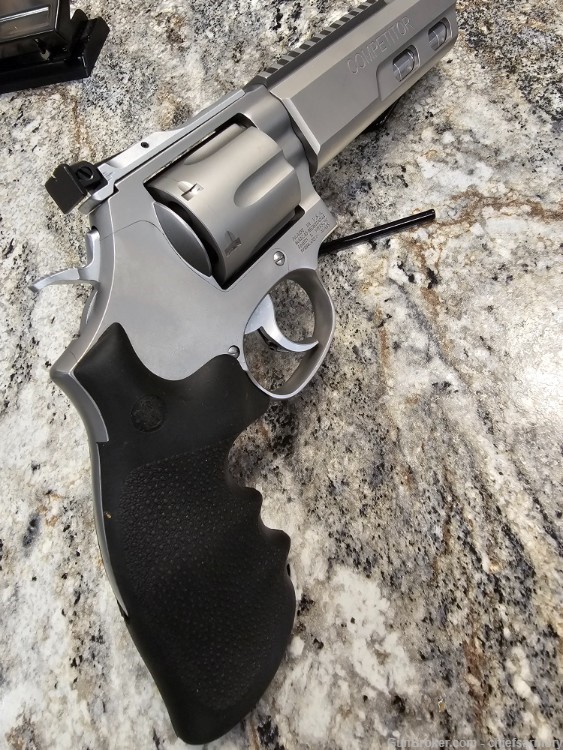 PRISTINE S&W 686-6 COMPETITOR! Weighted .357 MAG!-img-5