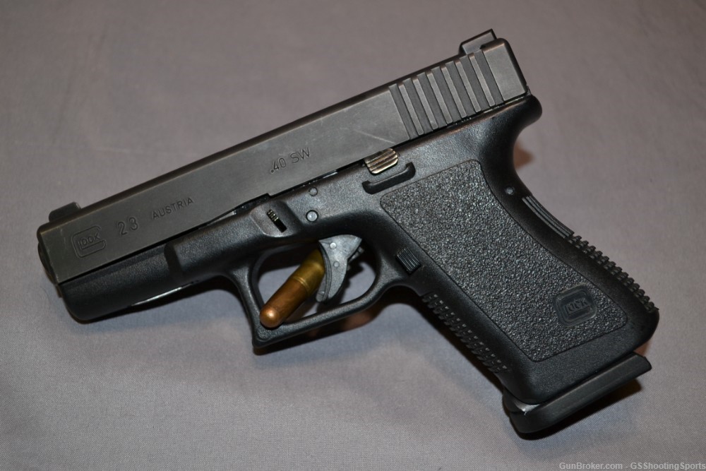 Glock 23 Gen 2 with 2 mags + 9mm Barrel conversion and magazine-img-1