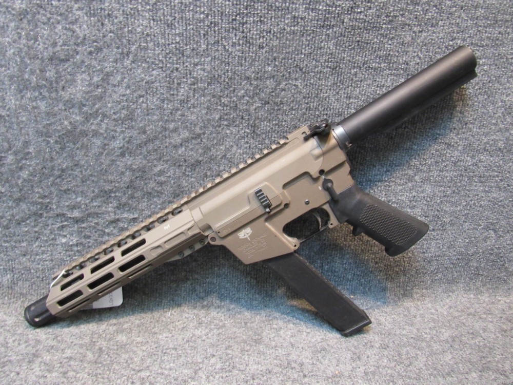 Freedom Ordnance FX-9 pistol in .9MM w/ 1 Glock magazine-img-1