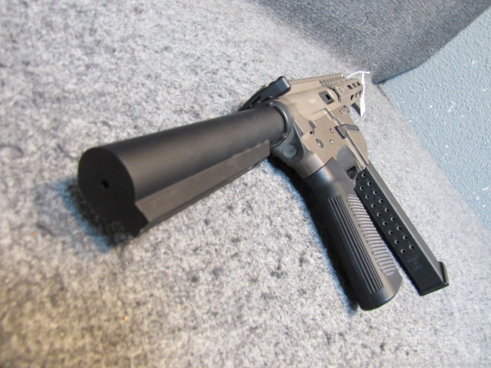 Freedom Ordnance FX-9 pistol in .9MM w/ 1 Glock magazine-img-5