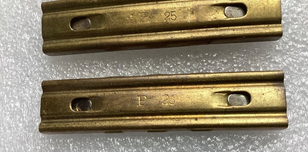 P 25 GERMAN STRIPPER CLIPS , Brass ,Stainless , 3 side humps , 7.9 x 57 -img-1