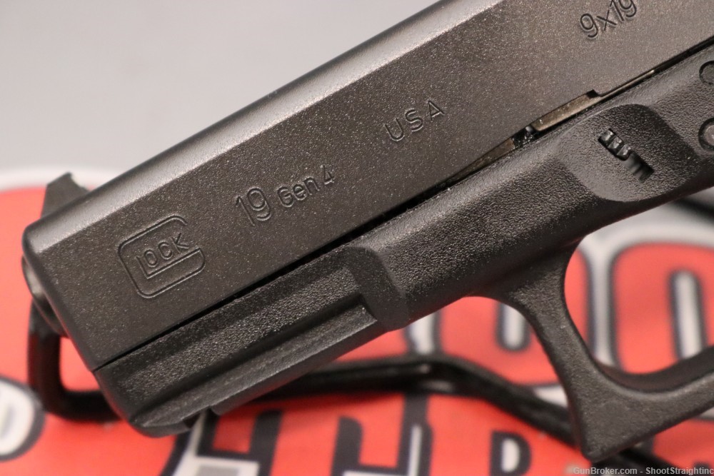 Glock 19 GEN 4 9mm 4.01" w/ Box-img-27