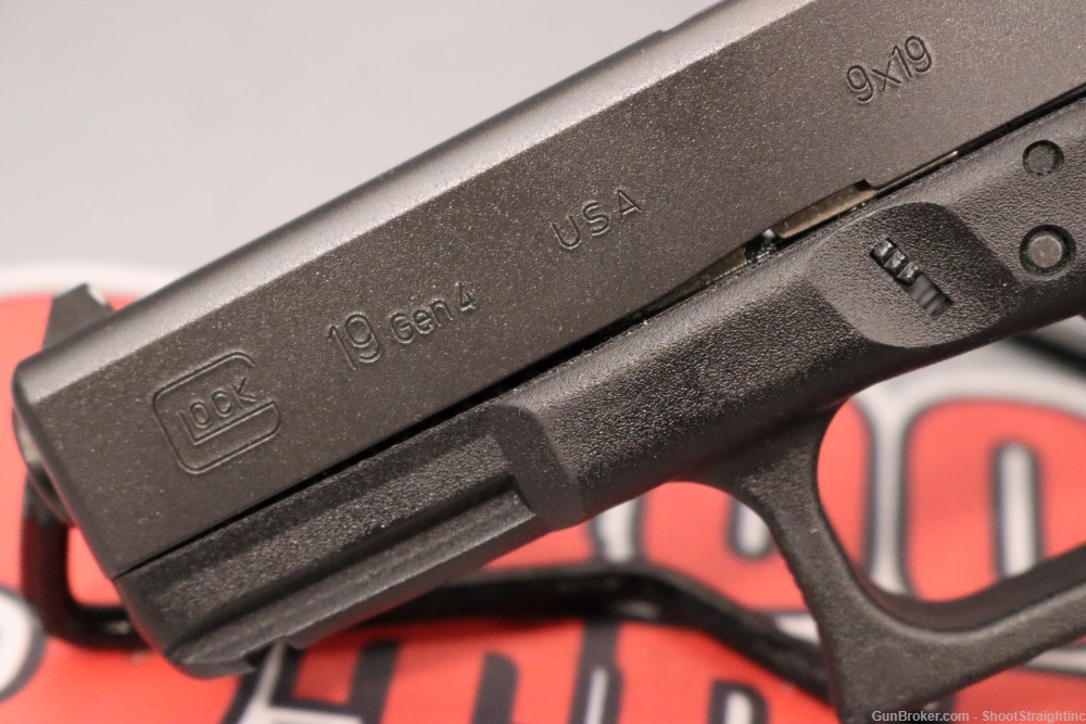 Glock 19 GEN 4 9mm 4.01" w/ Box-img-28