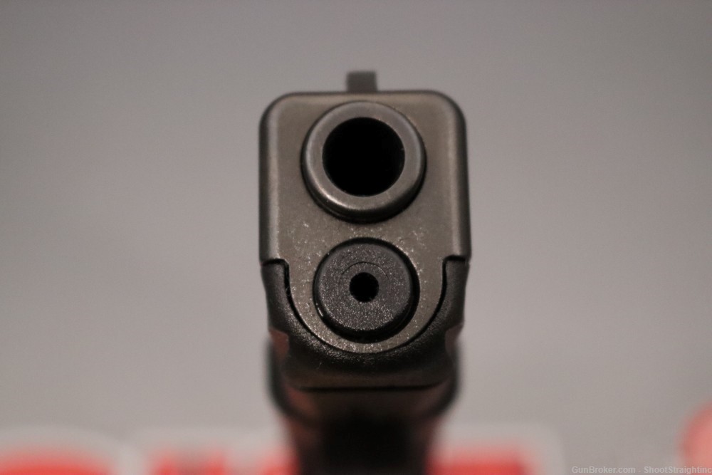 Glock 19 GEN 4 9mm 4.01" w/ Box-img-12