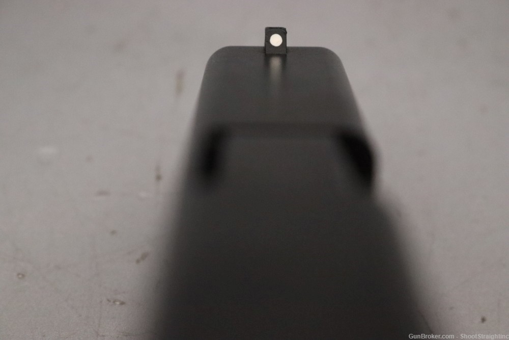 Glock 19 GEN 4 9mm 4.01" w/ Box-img-21