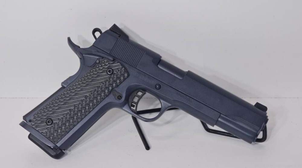 Rock Island Armory M1911-A1 FS .45 semi-auto pistol-img-0