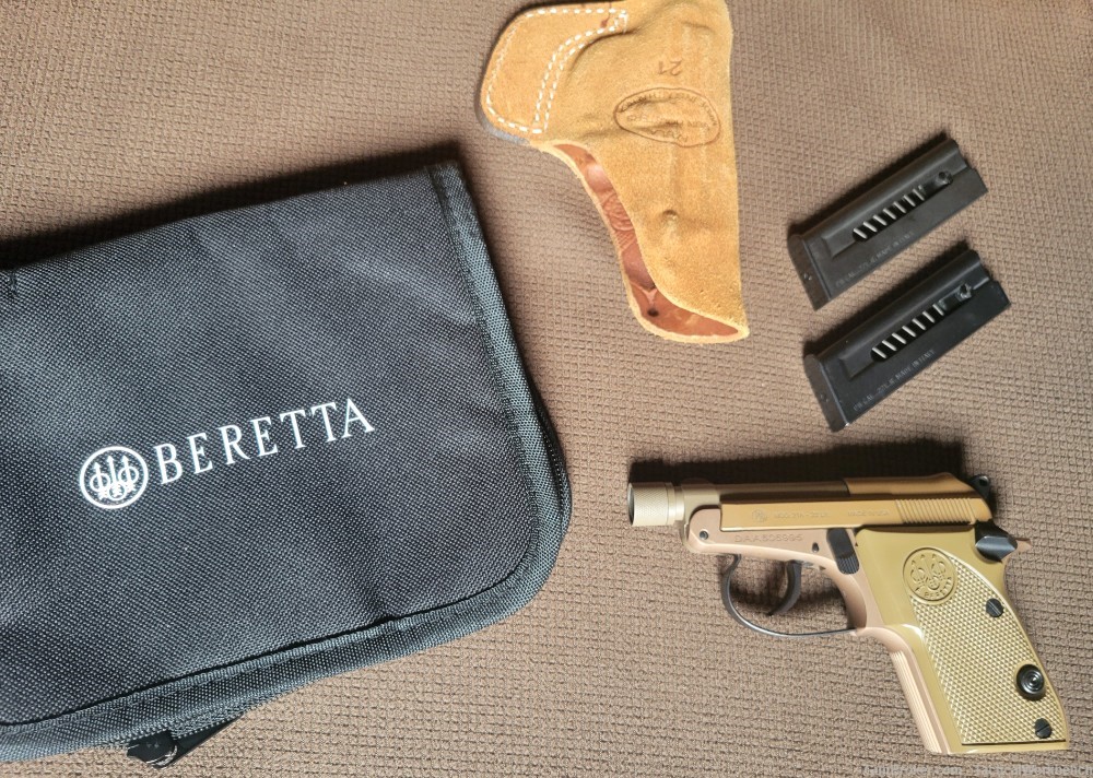 Beretta 21A Bobcat Covert, 2 mags, case, holster, 22LR, Threaded barrel-img-1