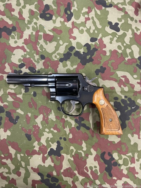 Smith and Wesson Model 13-2 357 Magnum Heavy Barrel K Frame Revolver-img-0
