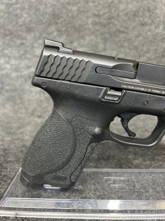 Smith and Wesson M&P9 M2.0-img-6