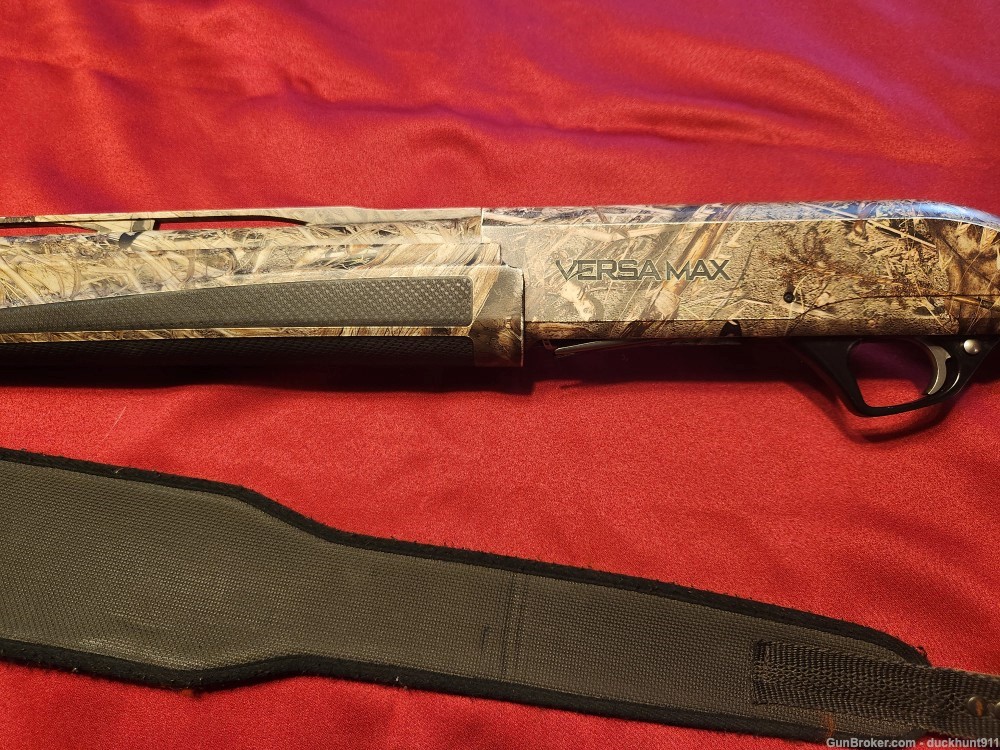 Remington Versa Max Shotgun.  12 gauge.  3.5". 28" barrel.-img-2