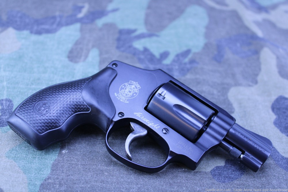 Smith and Wesson 442-2 S&W Snub-img-1