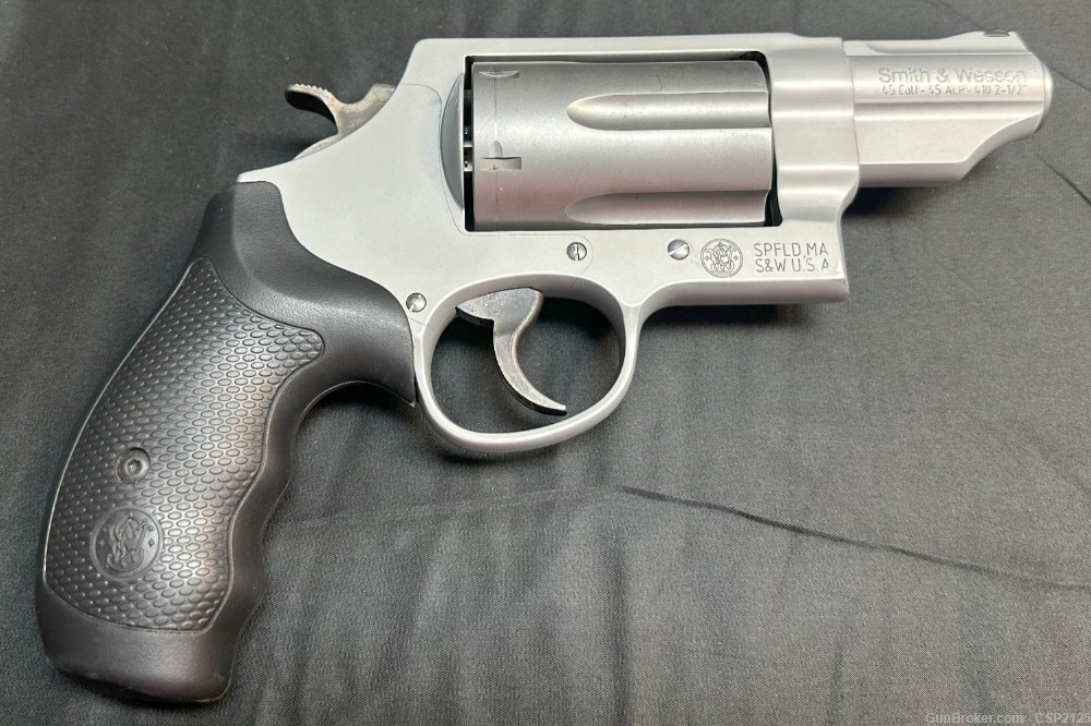 Smith & Wesson Governor Silver .410/.45LC/.45 ACP Revolver-img-3