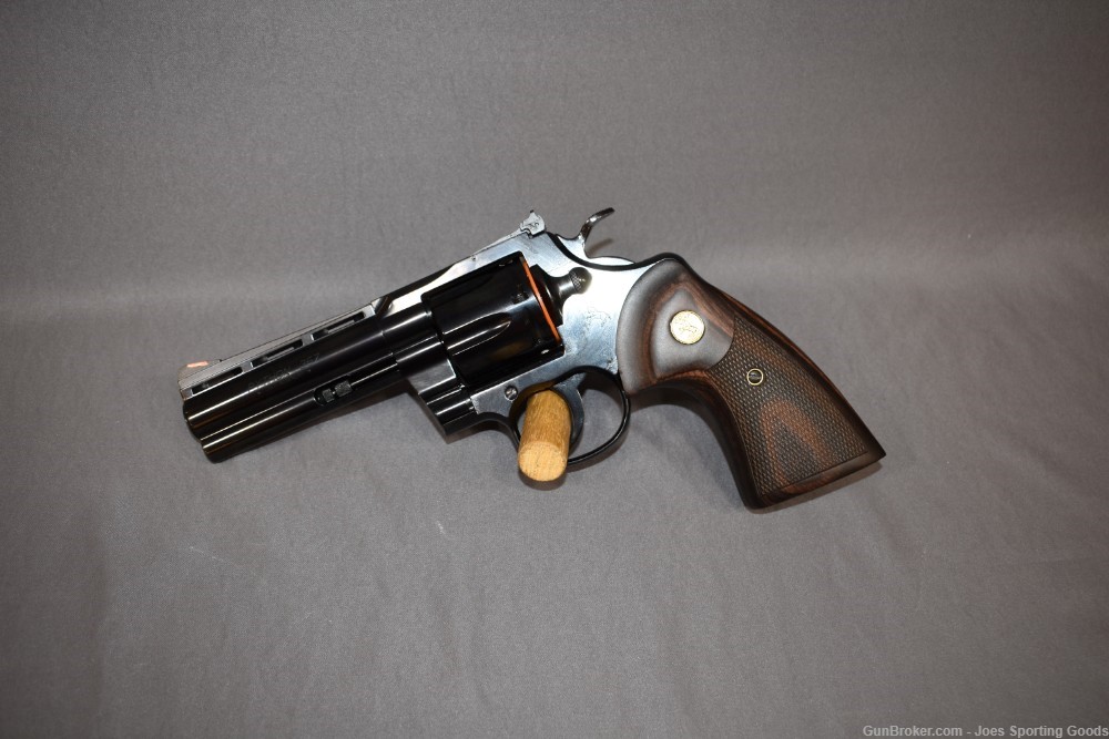 NiB - Blued Colt Python 4.25"- .357 Magnum Revolver w/ Factory Case-img-4