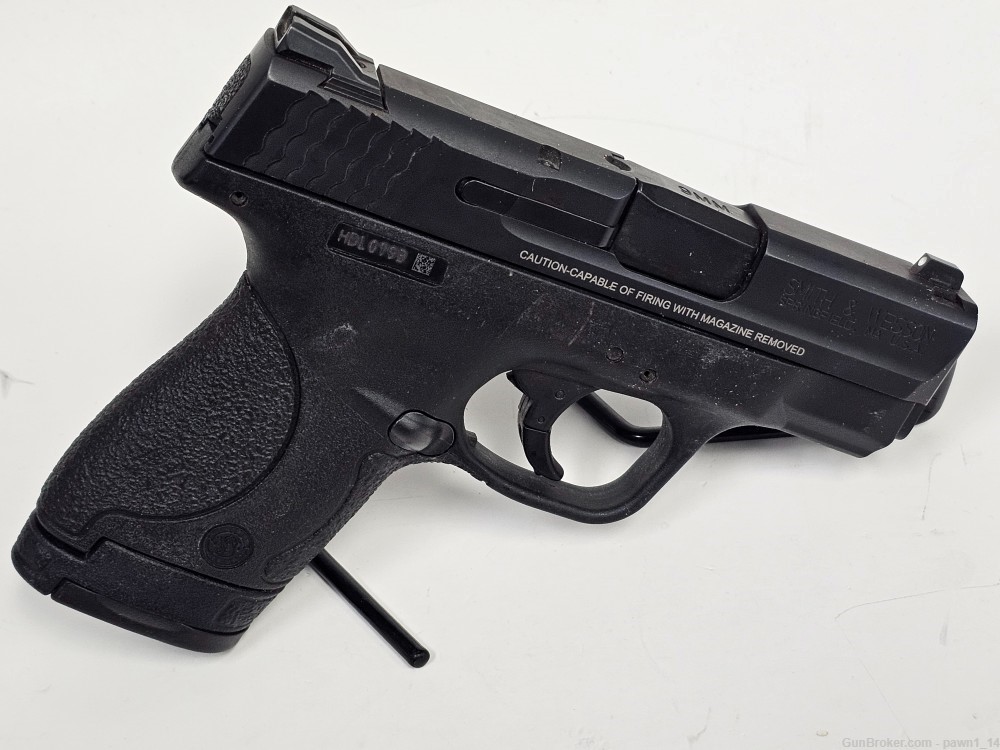 Smith & Wesson MP9 with one magazine-img-0