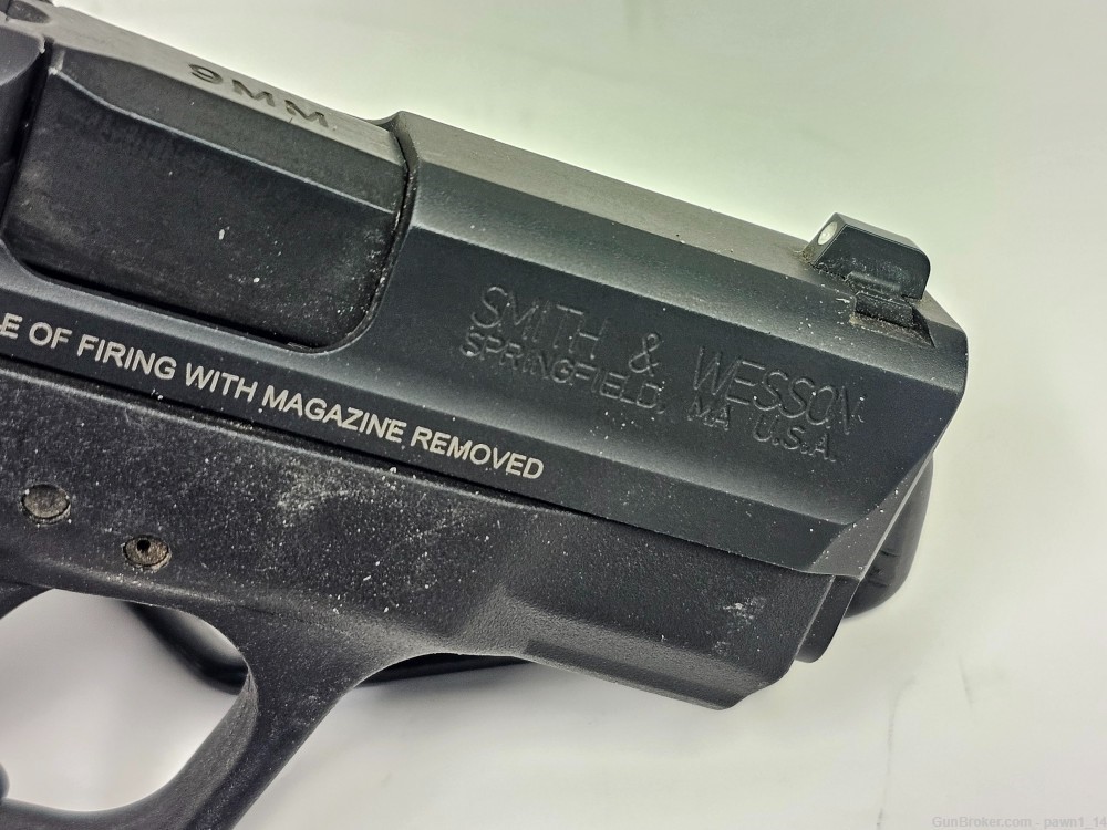 Smith & Wesson MP9 with one magazine-img-2