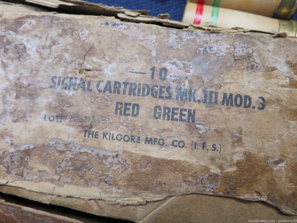 BOX OF 10 WWII US NAVY MK III MOD. 3 RED/GREEN 37MM FLARES-RARE-img-5