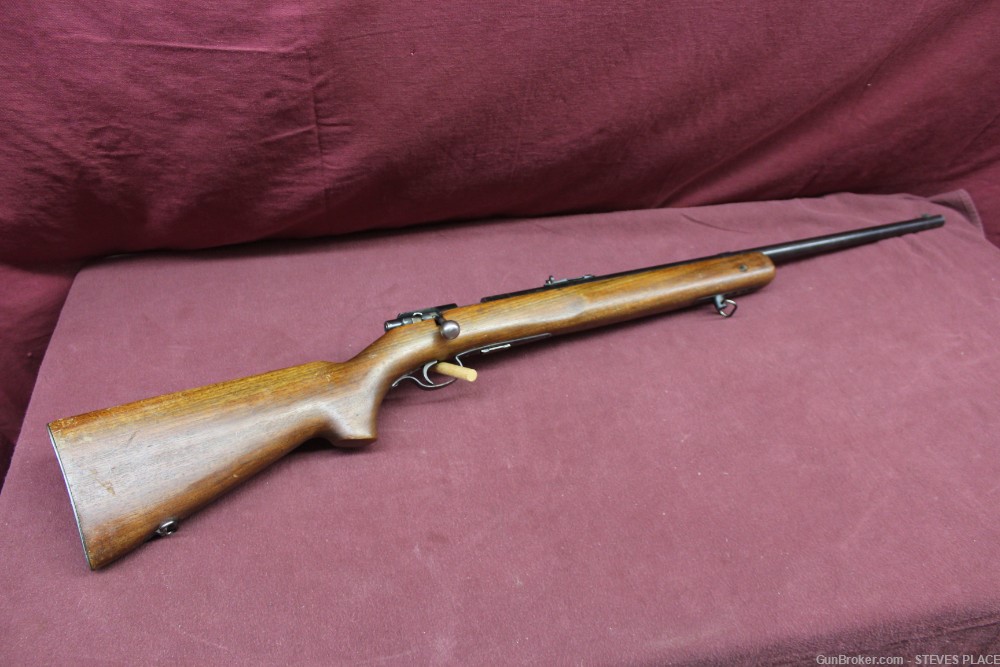 Vintage 1946 Winchester 75 Target .22 Rifle with 1 Magazine-img-0