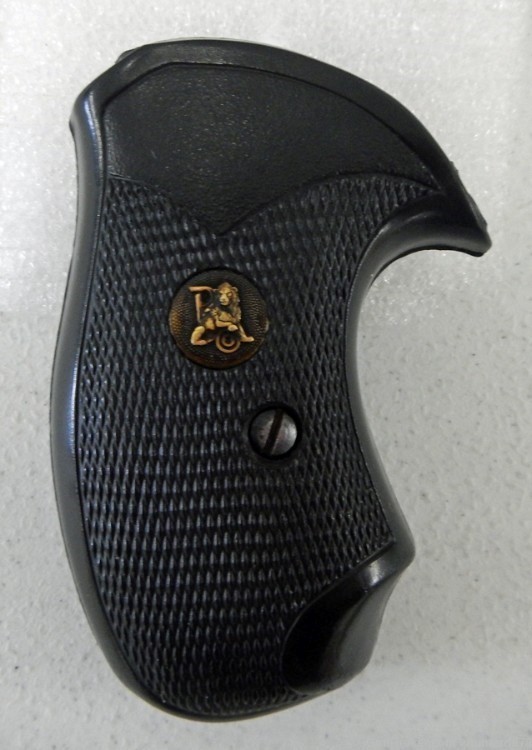 Pachmayr Compac Grip. Smith-Wesson J Frame. Square Butt. Like NEW.-img-0