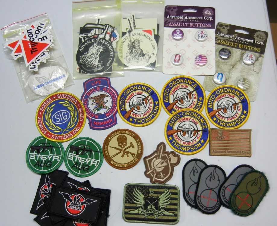Patches , Pins and Stickers -img-0