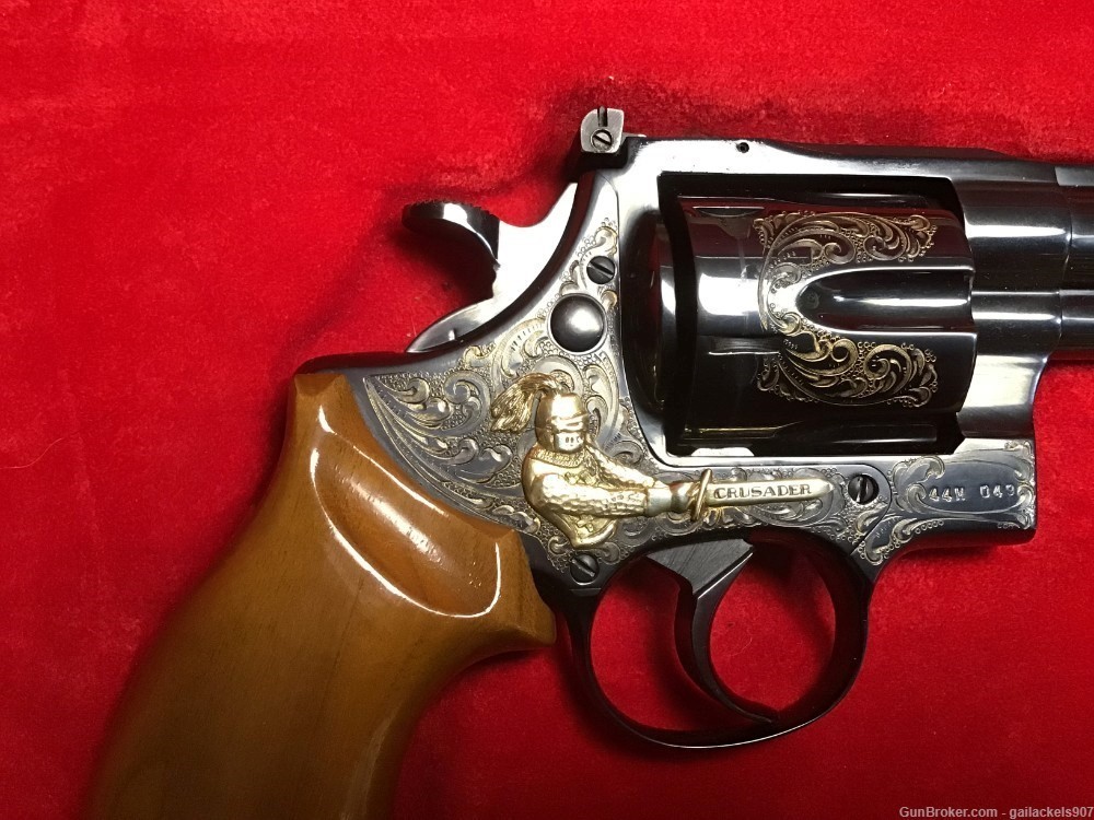 1976 High Standard Revolver factory engraved GOLD inlayed,1 out of 50 built-img-1