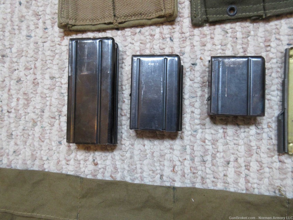M1 Carbine .30 11 stripper clips,3 mags, two mag pouches, 1 clip pouch-img-3