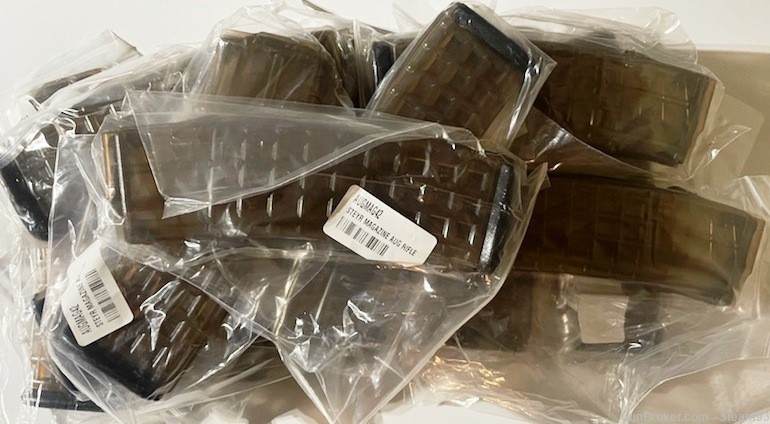 Factory STEYR AUG 5.56 NATO /.223 REM 42 Round Translucent Magazine-img-0