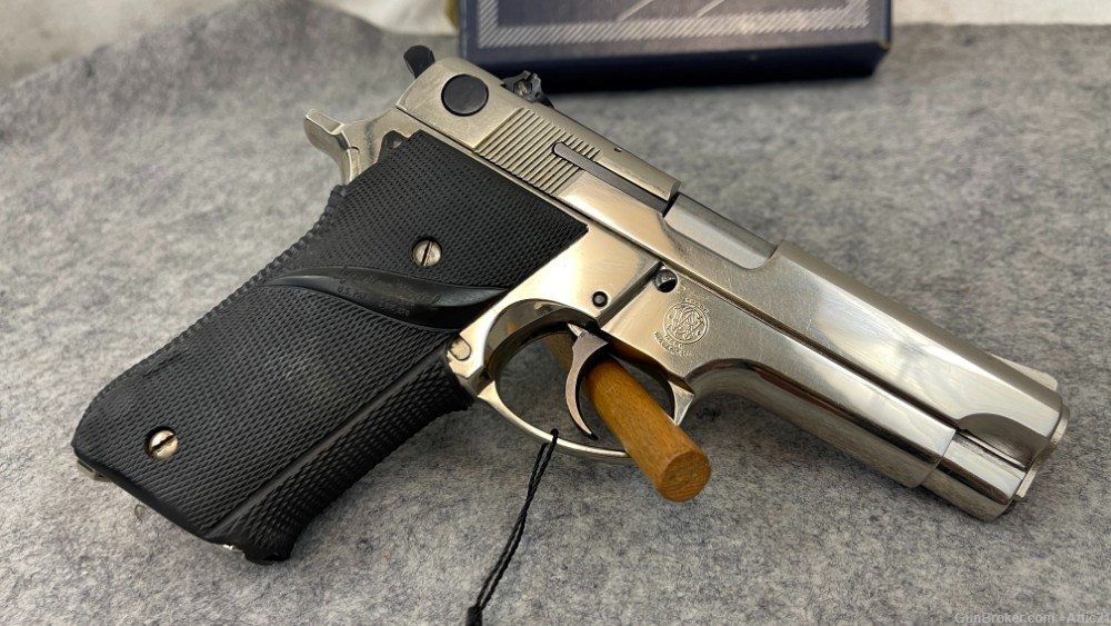 Smith & Wesson Model 59 Nickel 9mm With Box-img-1