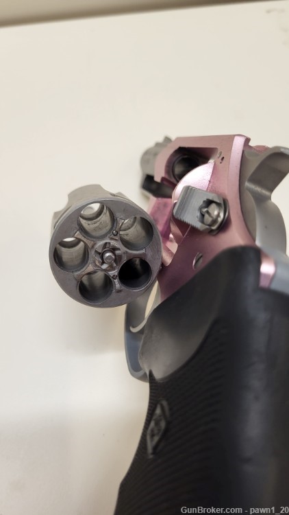 Charter Arms model The Pink Lady .38 SPL 5 shot rubber grip.-img-3