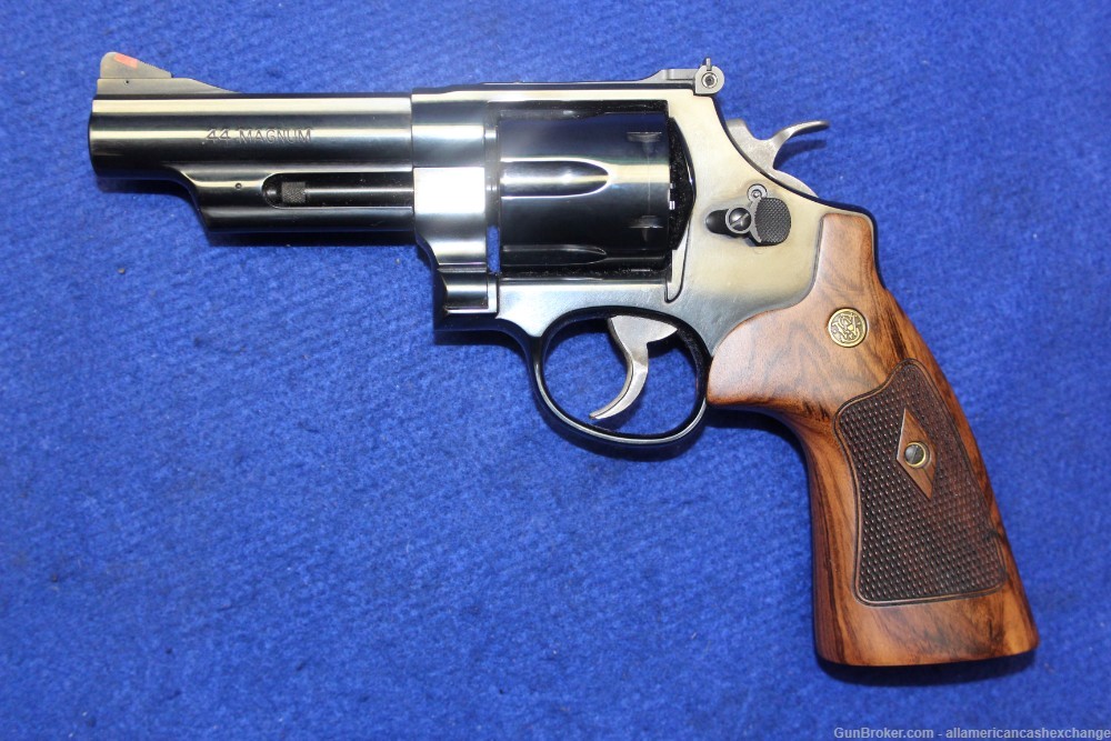 Clean SMITH & WESSON Model 29-10 Revolver 44 Magnum -img-1