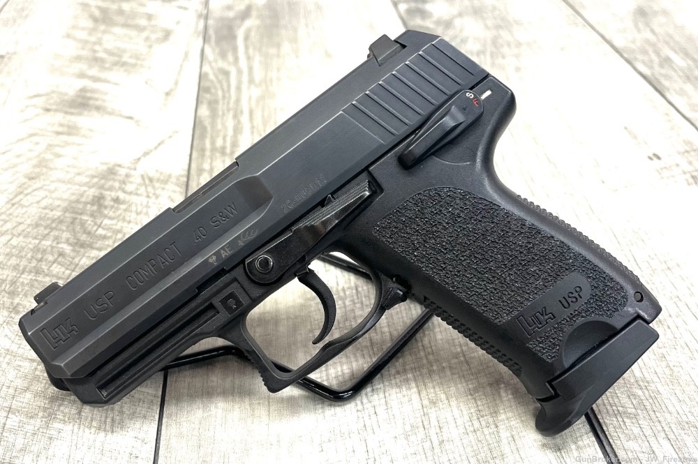 HK HECKLER AND KOCH USP COMPACT .40 S&W GOOD CONDITION-img-4